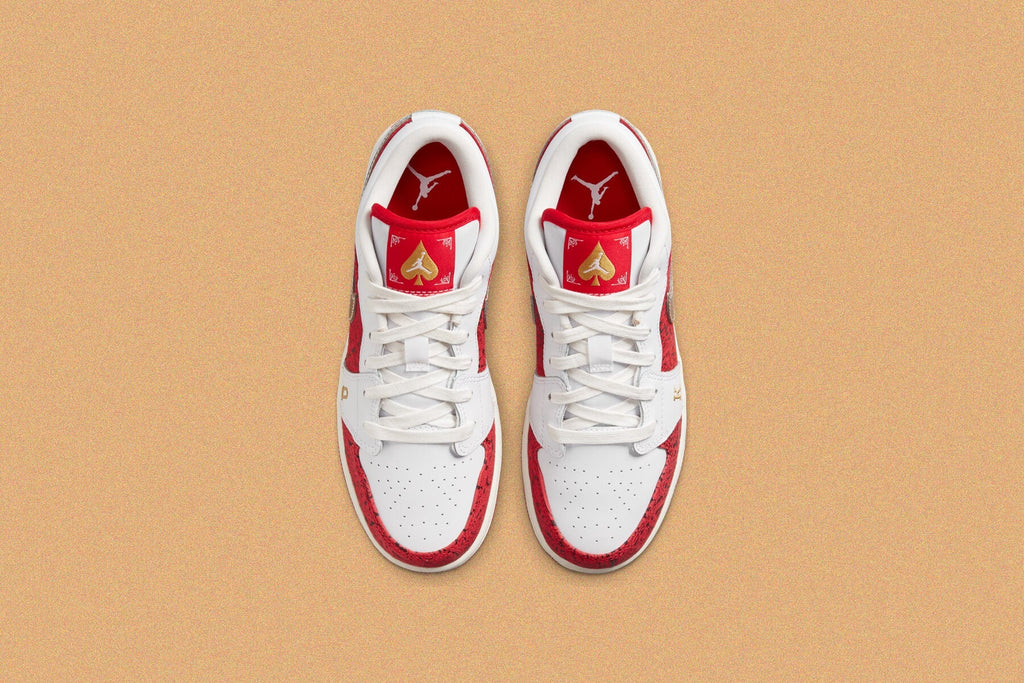 Air Jordan 1 Low SE (GS) - White/Metallic Gold/University Red