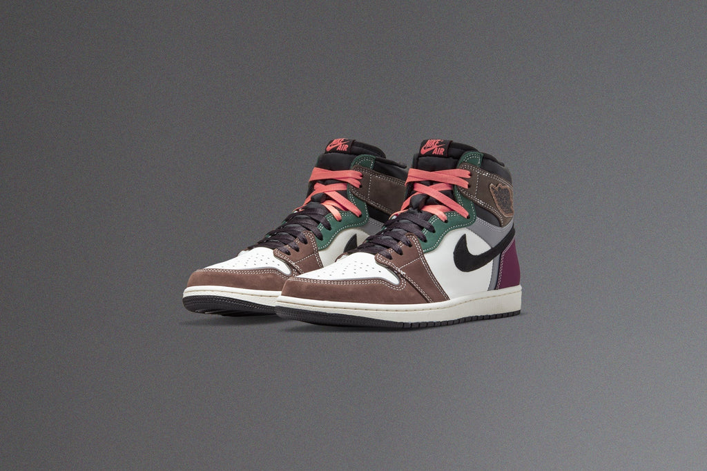 Air Jordan 1 Retro High OG - Black/Archaeo Brown