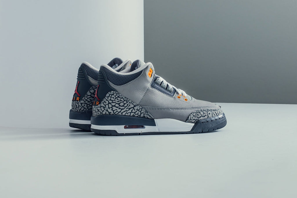 Air Jordan 3 Retro (GS) "Cool Grey" - Silver/Sport Red