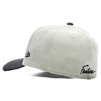 Feature x New Era 59FORTY Curved A-Frame Fitted Old English F - Chrome/Black