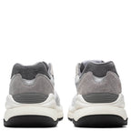 57/40 - Grey/White