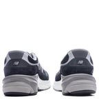 Kids FuelCell 990v6 (GS) - Black/Silver