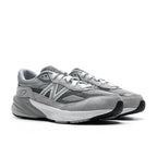 990v6 Big Kids (GS) - Grey