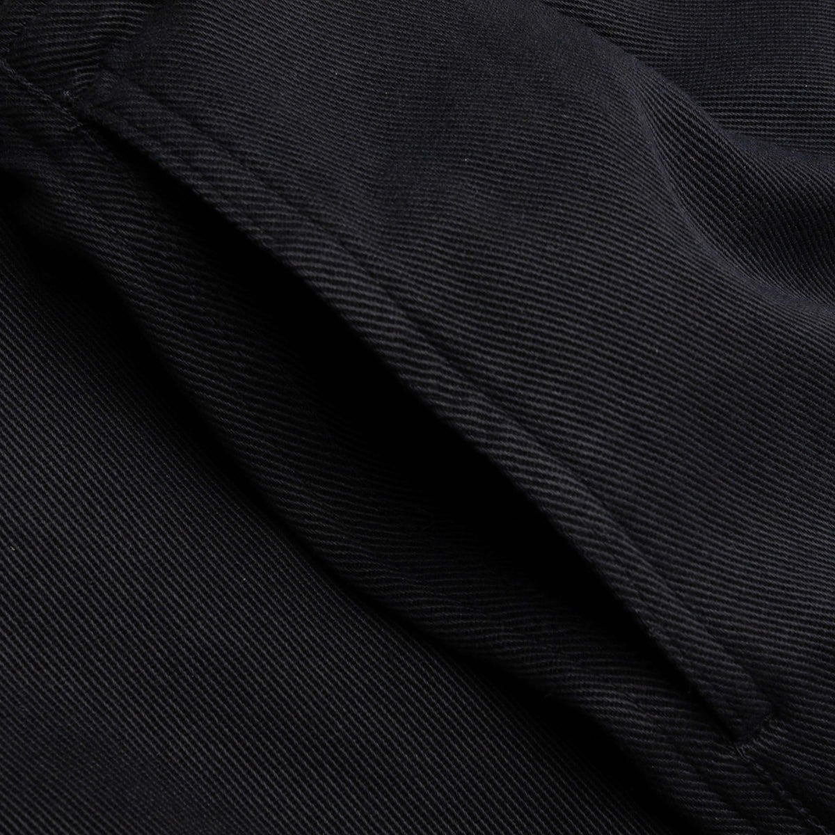 Crest Short - Jet Black