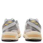 Women's Gel-1130 - White/Faded Yellow