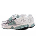 Women's Zoom Vomero 5 - Summit White/Metallic Silver/Wolf Grey