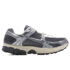 Zoom Vomero 5 - Iron Grey/Chrome/Metallic Silver