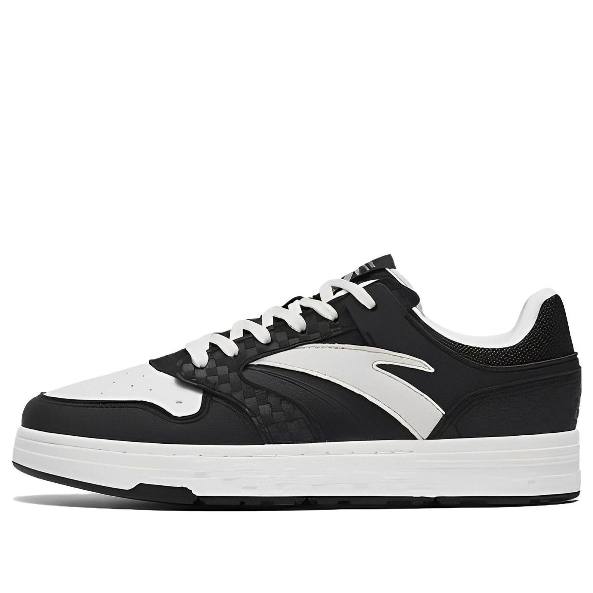 (WMNS) ANTA Street Naughty 'Black White' 122318051-4