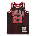 (GS) Mitchell & Ness x NBA Chicago Bulls 1996-97 Swingman Jersey 'Michael Jordan 23' 3N2B7BMJ1-BULMJ