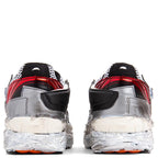 Fusion Sneaker Low Top in Black/White/Red